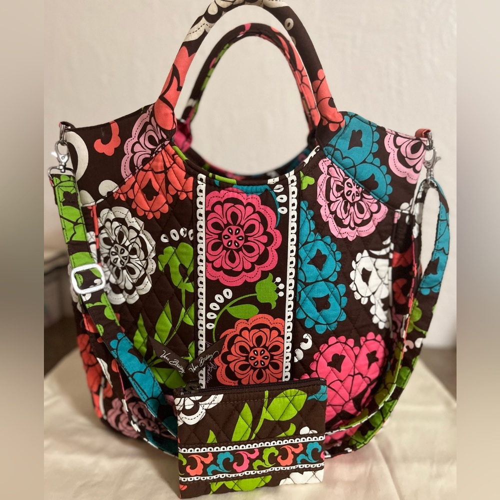 Ver Bradley retired print Lola bag with matching zip coin purse